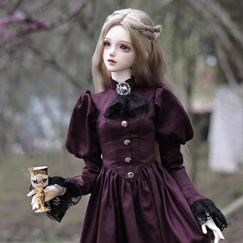 Vintage Fashion Collection - Elina-Vintage Aristocratic Purple Dress Resin Art